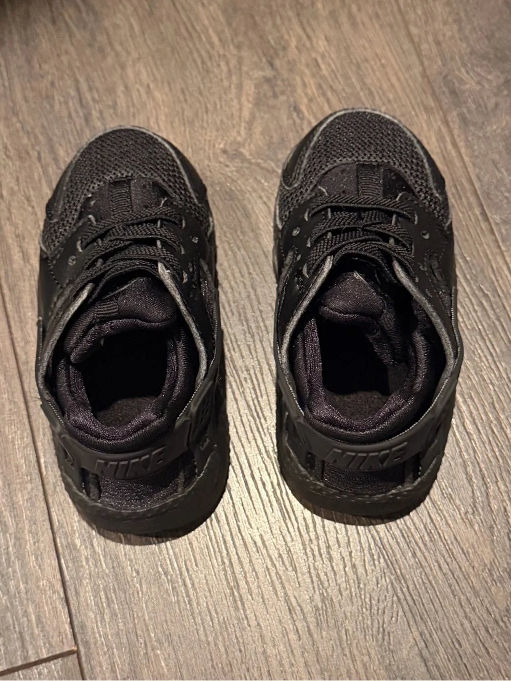 Nike Huarache Kids Black Athletic Sneakers